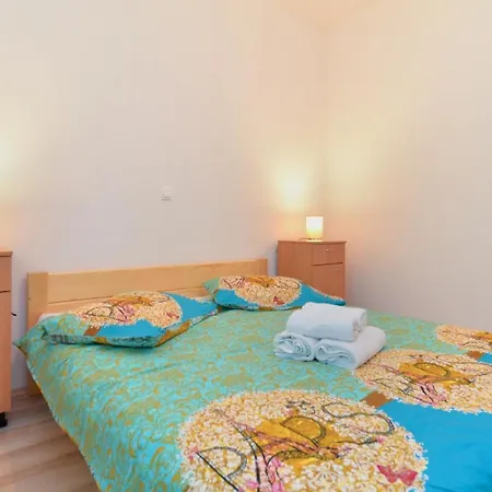 Ferienwohnung Fuer 4 Personen Ca 40 Qm In Sijana, Istrien Istrische Riviera Apartament