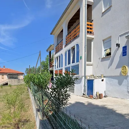Ferienwohnung Fuer 4 Personen Ca 40 Qm In Sijana, Istrien Istrische Riviera Apartament *